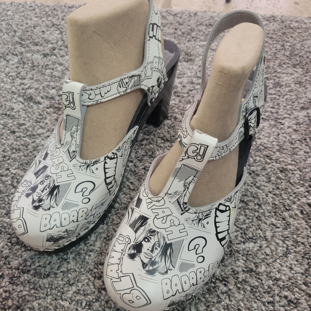 RARE DISCONTINUED HARD TO FIND Sven Comic Book Clogs 39 - Picture 4 of 14